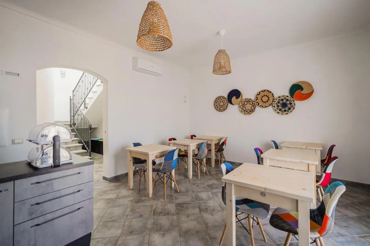 Controvento Bed & Breakfast La Maddalena  0*, La Maddalena (Sassari)