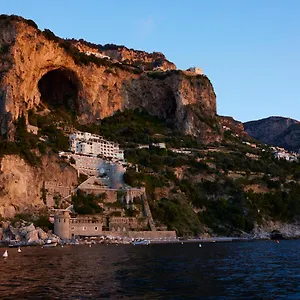 https://il-saraceno-grand-hotel.hotels-amalfi.com